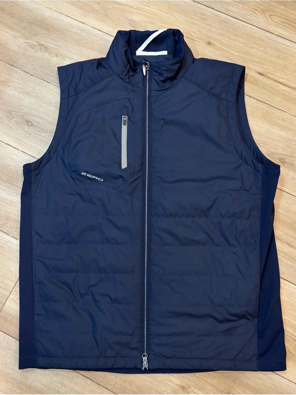 Zero Restriction Z625 Quilted Primaloft Vest Navy Blue Large Lazard Wall Street